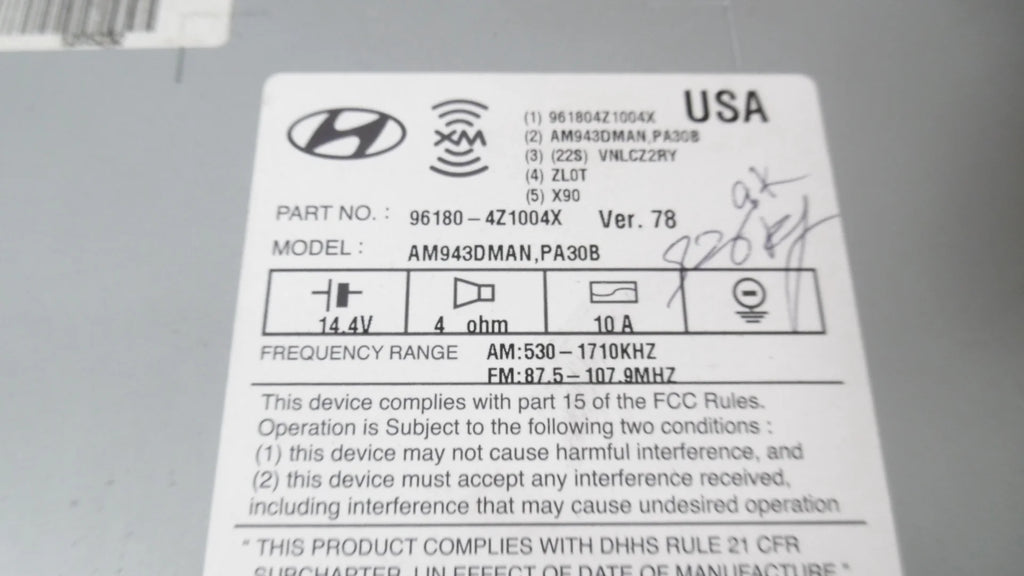 Pre-Owned Hyundai Santa Fe Sport CD MP3 Player Radio Receiver with Display Y2246