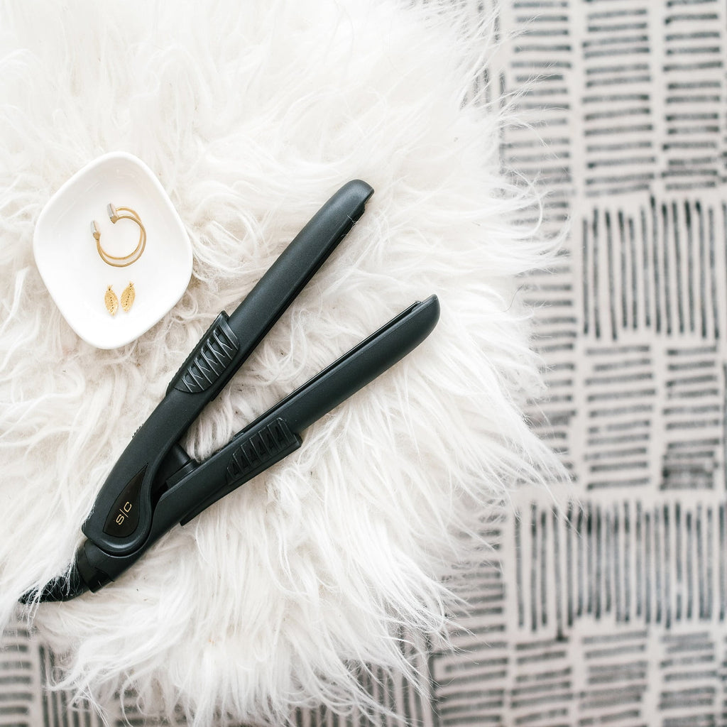 Black Hair Flat Iron S5468