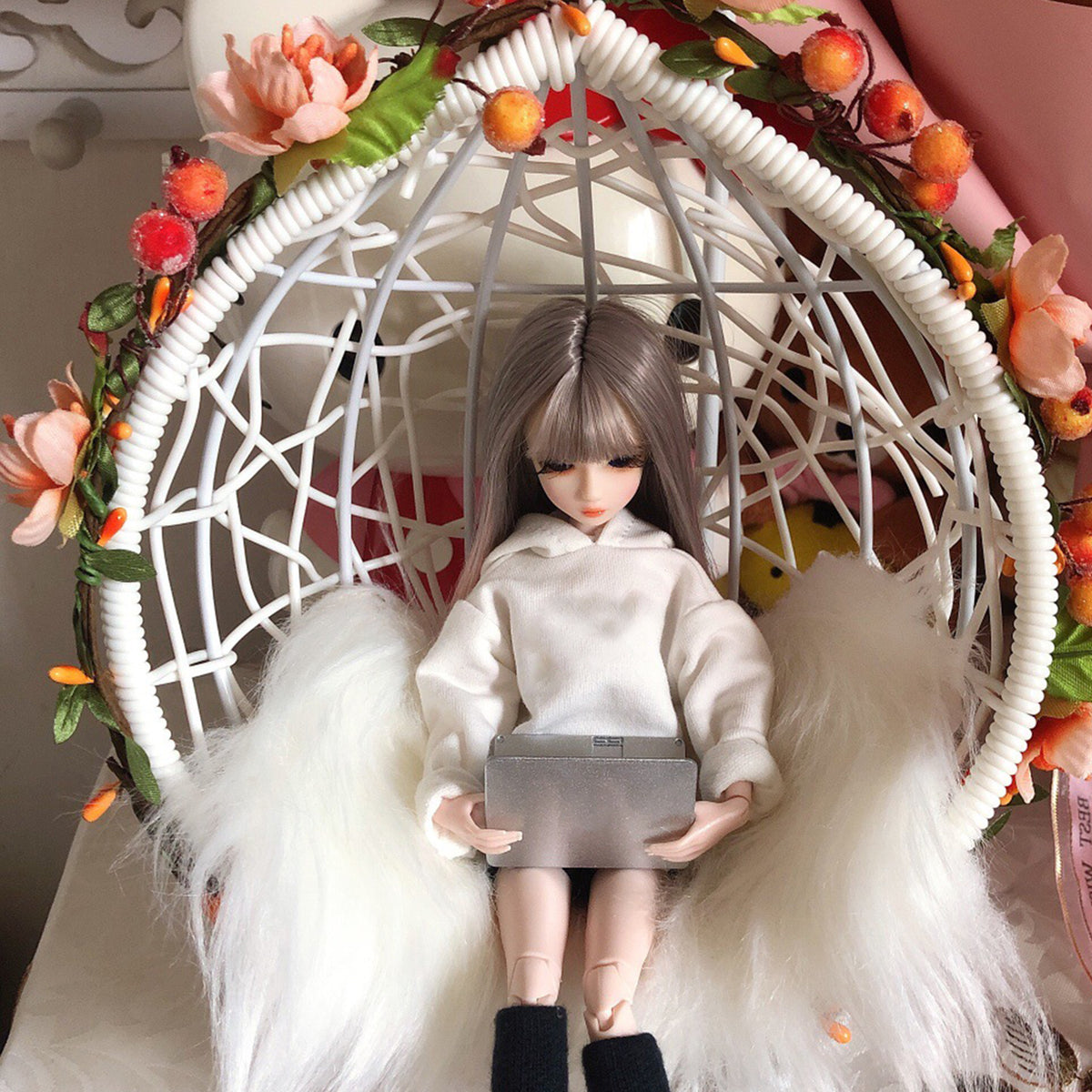 White Knitted Metal Miniature Dollhouse Swing Chair L586551