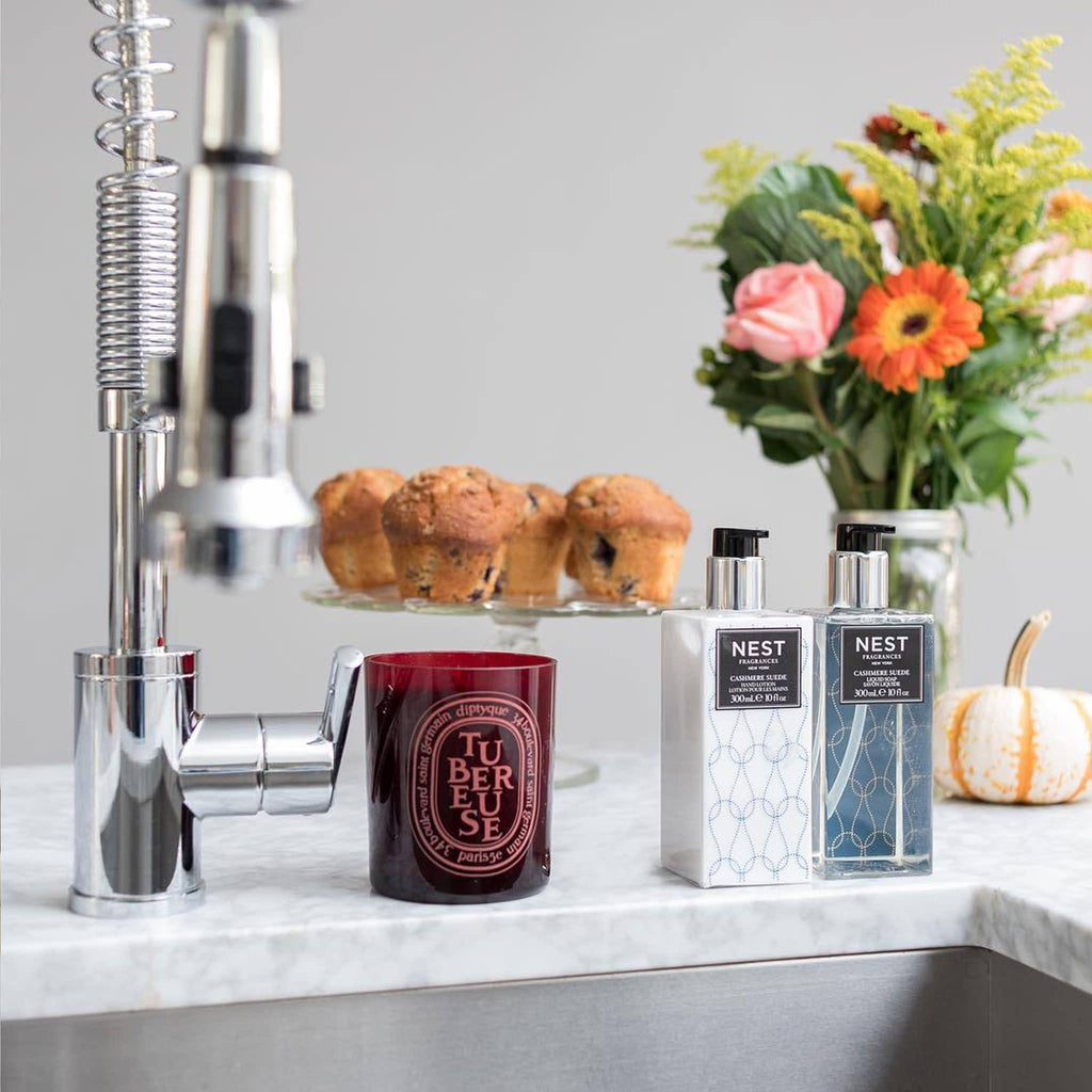Red Tubereuse Candle H267