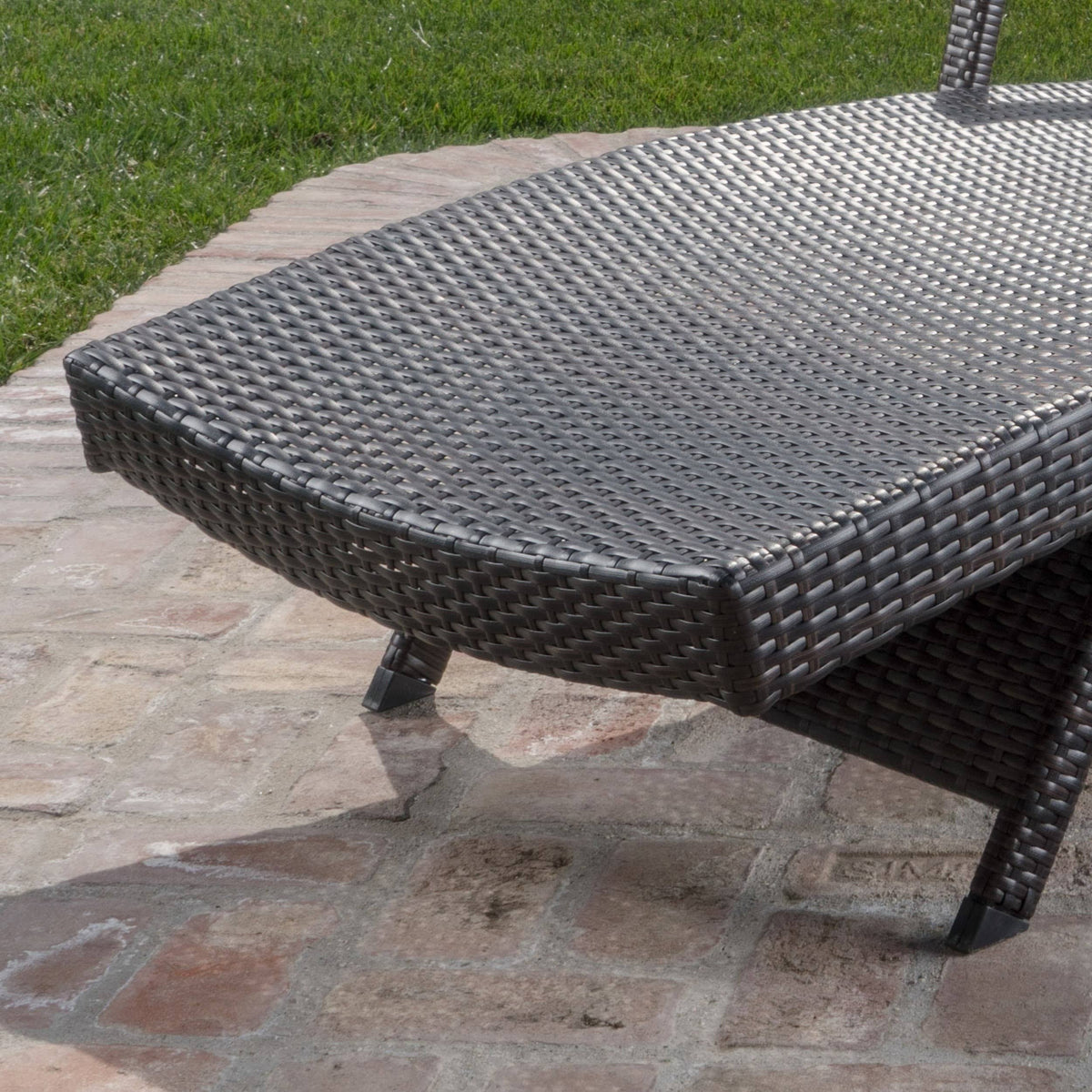Gray 3-Piece Outdoor Wicker Chaise Lounge Set I2515