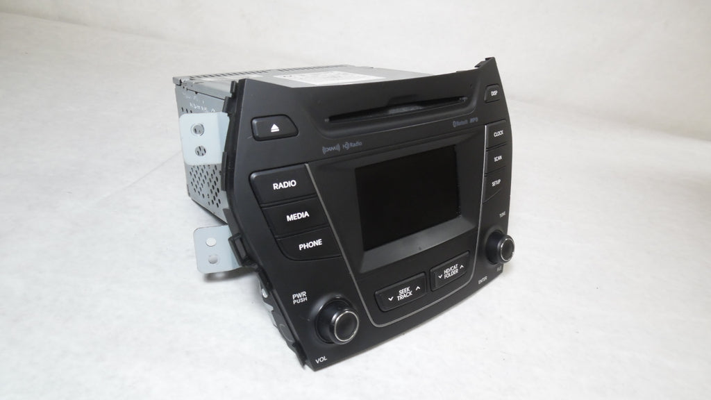 Pre-Owned Hyundai Santa Fe Sport CD MP3 Player Radio Receiver with Display Y2246