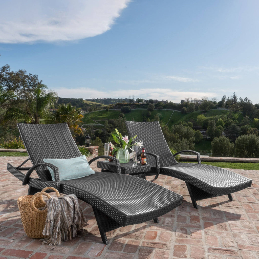 Gray 3-Piece Outdoor Wicker Chaise Lounge Set I2515