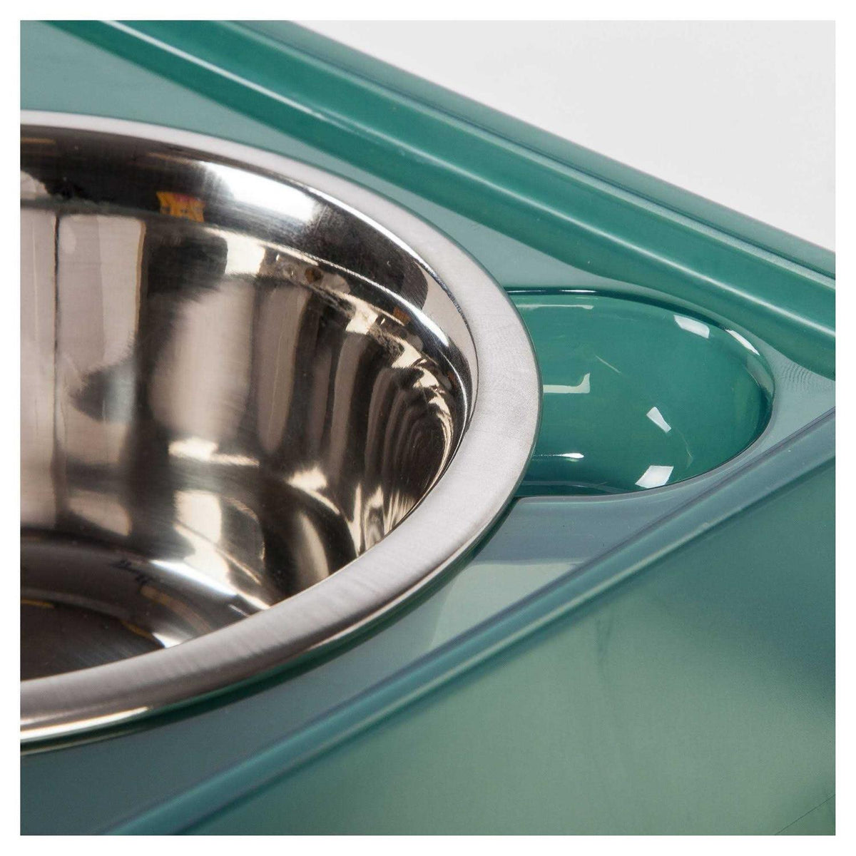 Elevated Feeder with Airtight Storage Y3520